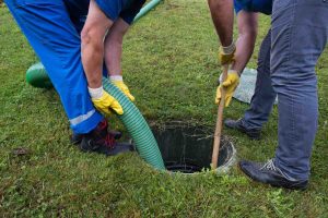 septic tank pumping company