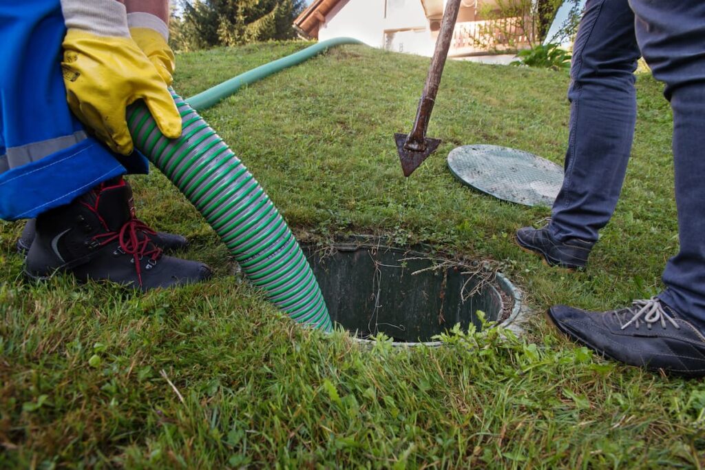 septic tank pump out maintenance